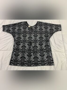 Pre loved BALANCE COLLECTION top womens size M